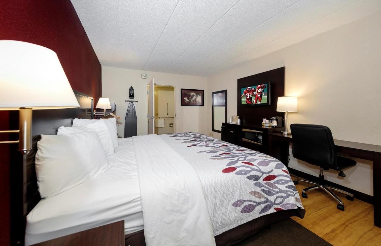 Red Roof Inn Lansing East - Msu Buitenkant foto