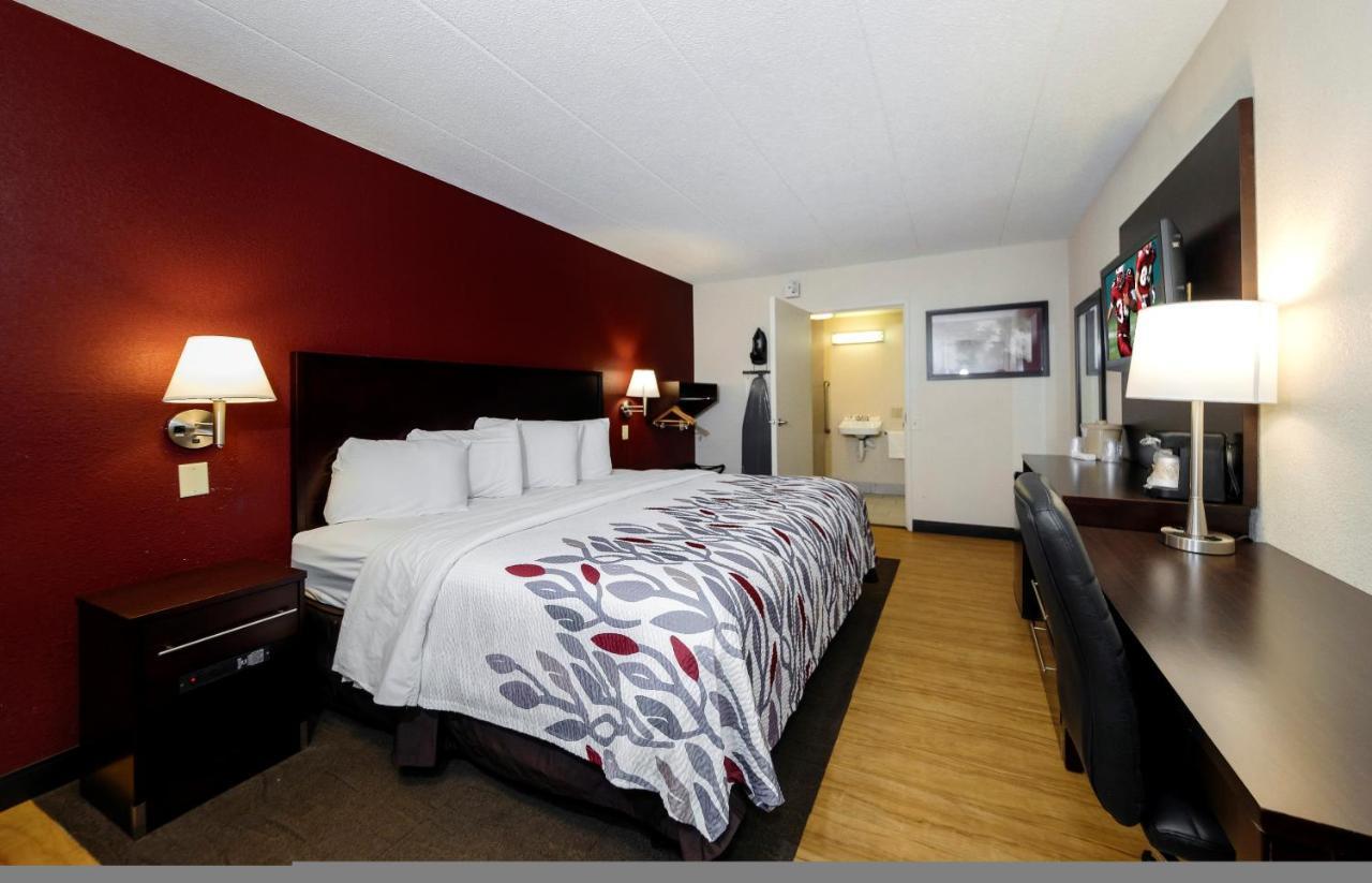 Red Roof Inn Lansing East - Msu Buitenkant foto