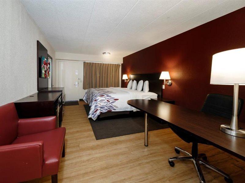 Red Roof Inn Lansing East - Msu Buitenkant foto